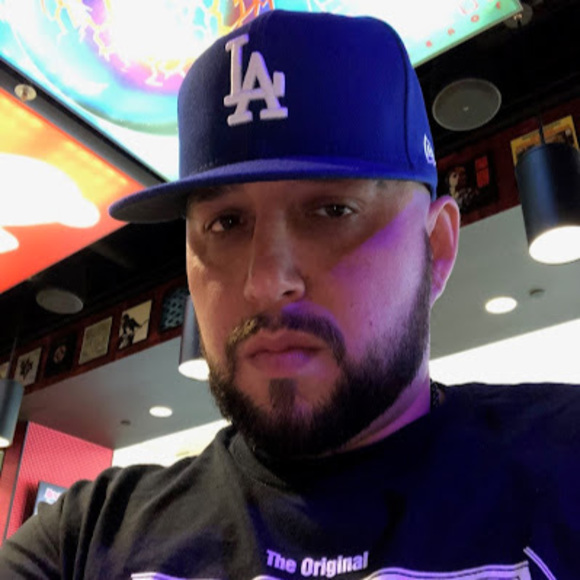 Meet your Posher, Armando - Picture 1 of 1